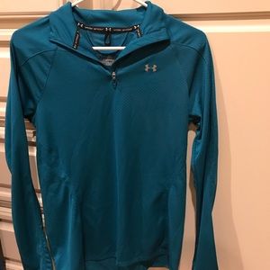 Pretty, blue under armour thin pullover